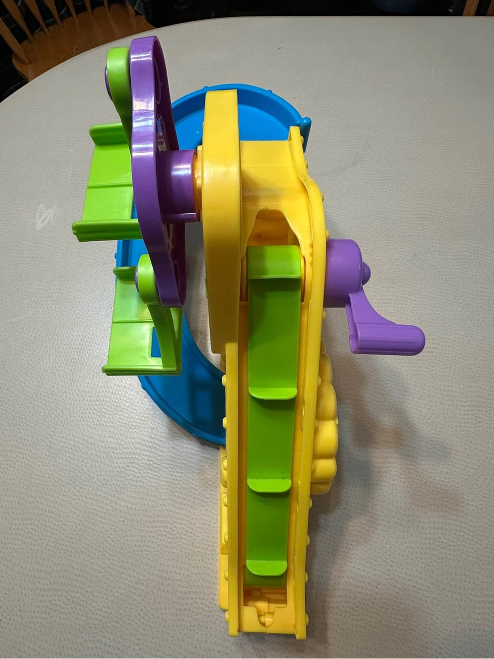 Little People Wheelies Roller Coaster - Picture 6 of 9